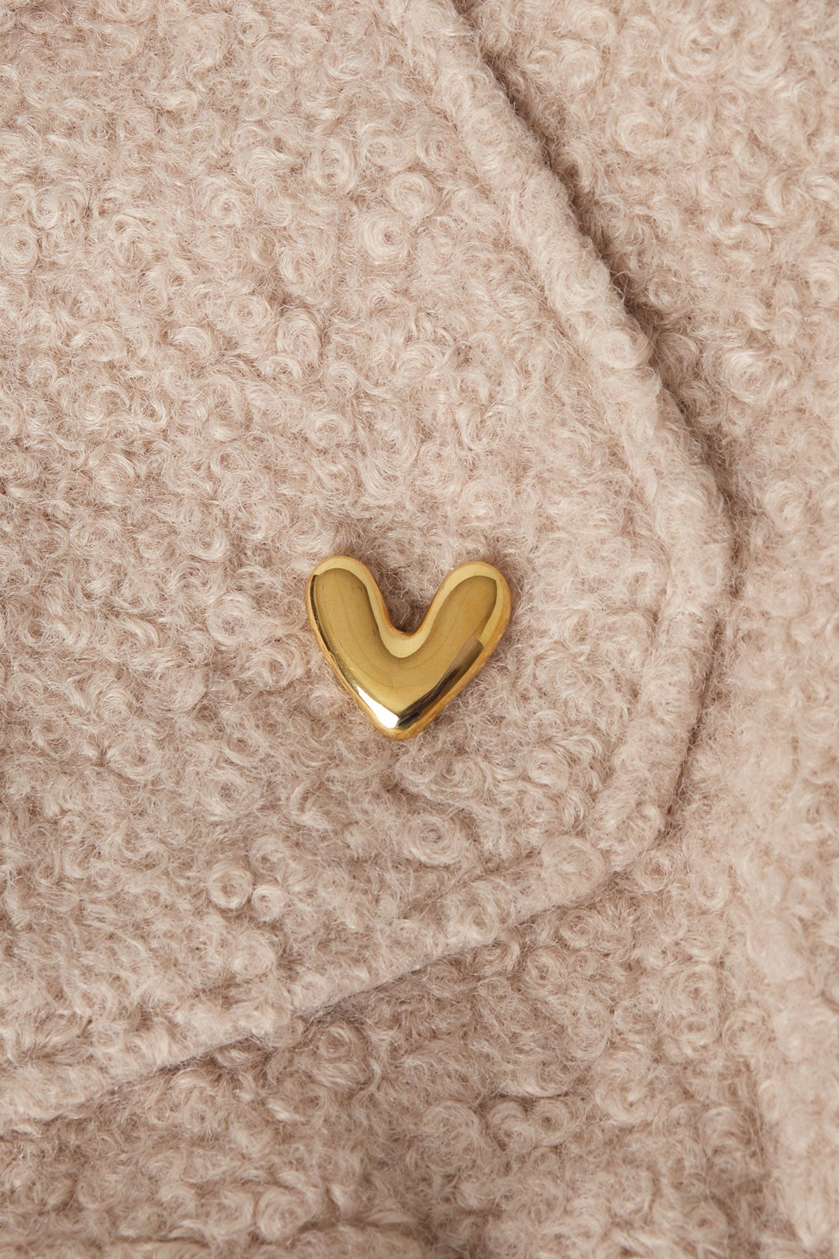 broche heartly