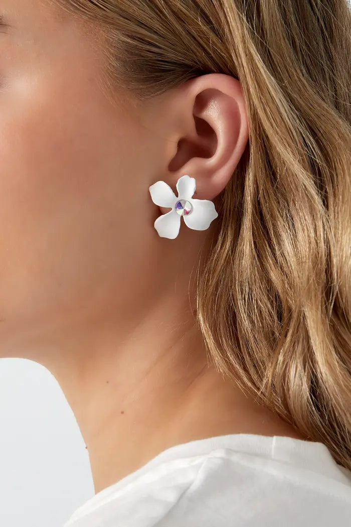Flower Studs Modern Earrings