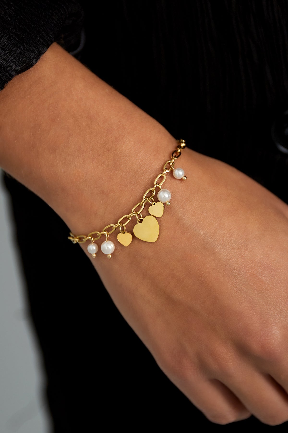 hearts & pearls armband