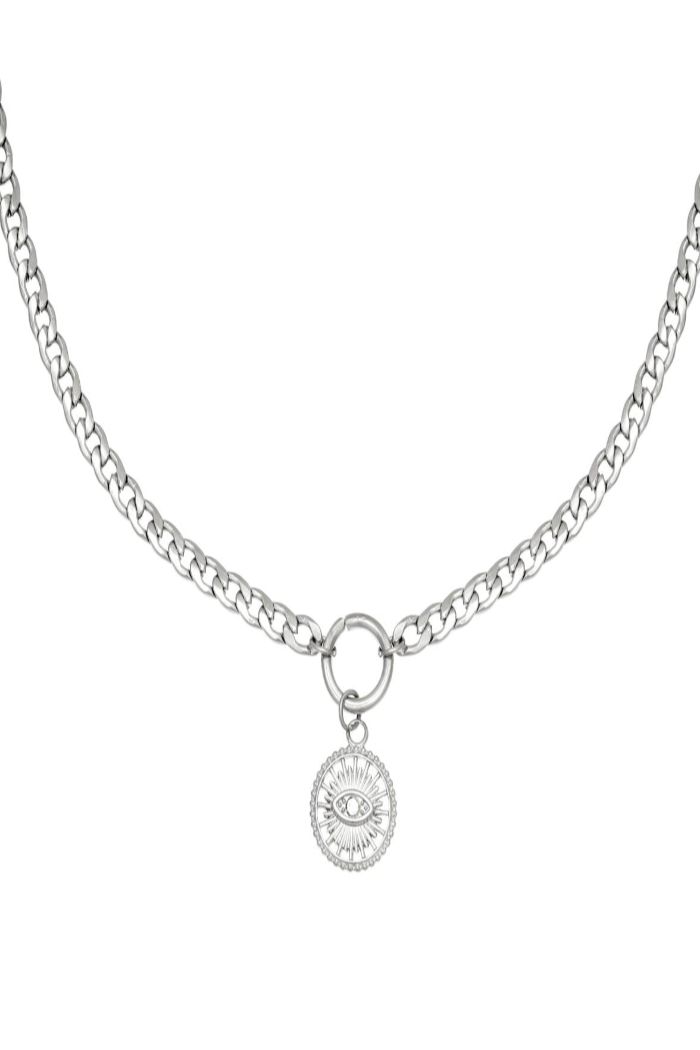 Roxie Pendant Necklace