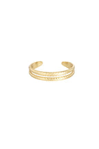 BreezeTwist Ring