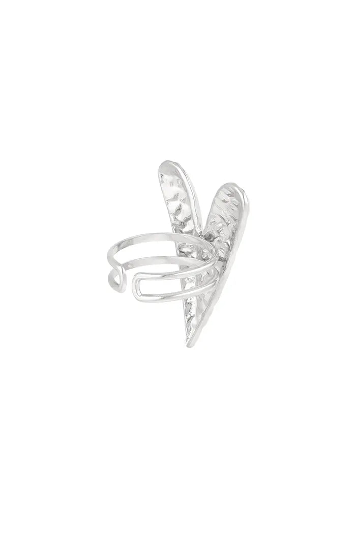 HeartLine Ring