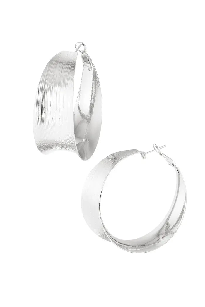 Sculpted Wide Hoop Earrings
