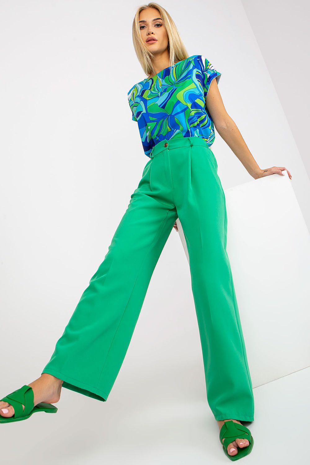  Damesbroek model 167514 Italy Moda 